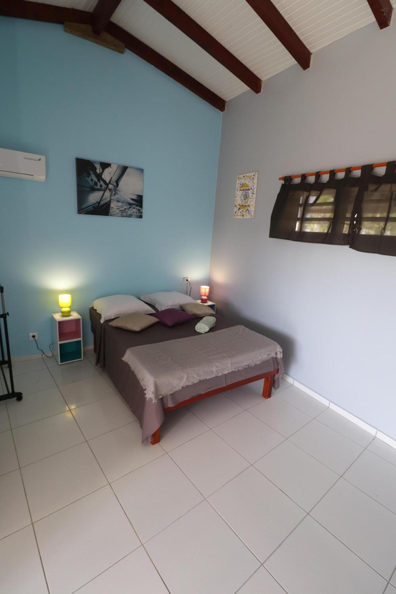 Les Gîtes De L'union Les Abymes Chambre photo