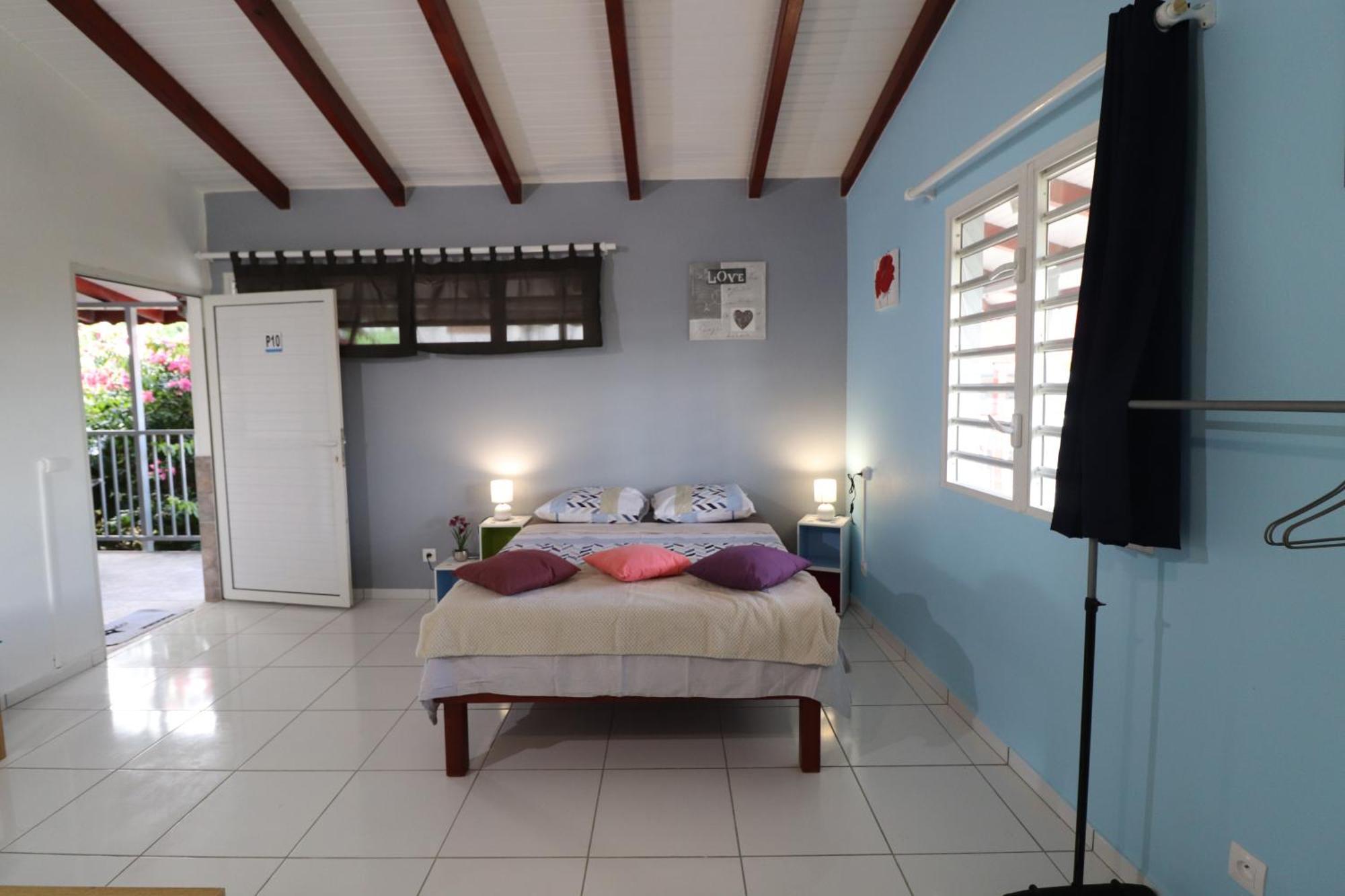 Les Gîtes De L'union Les Abymes Chambre photo