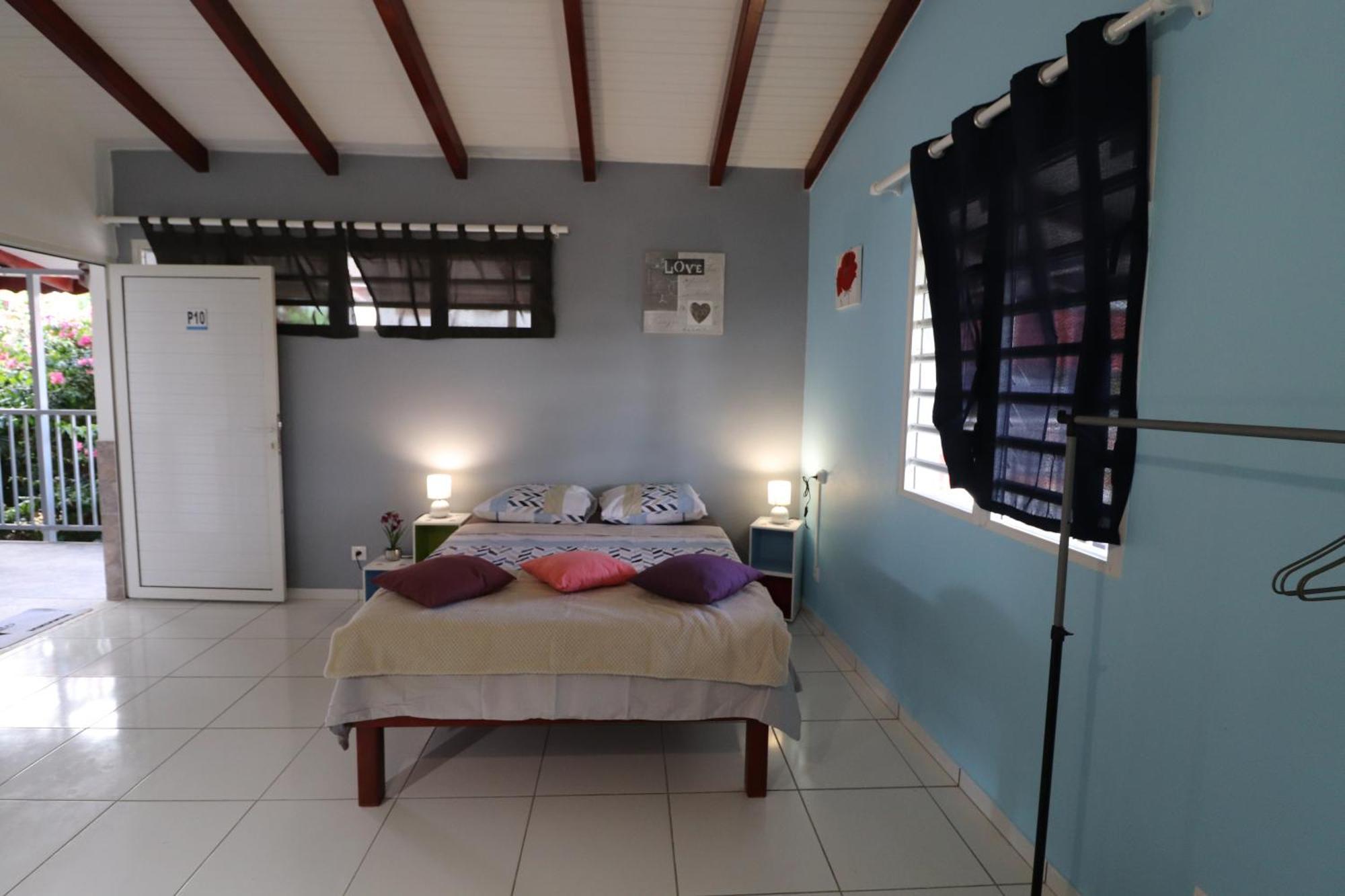 Les Gîtes De L'union Les Abymes Chambre photo