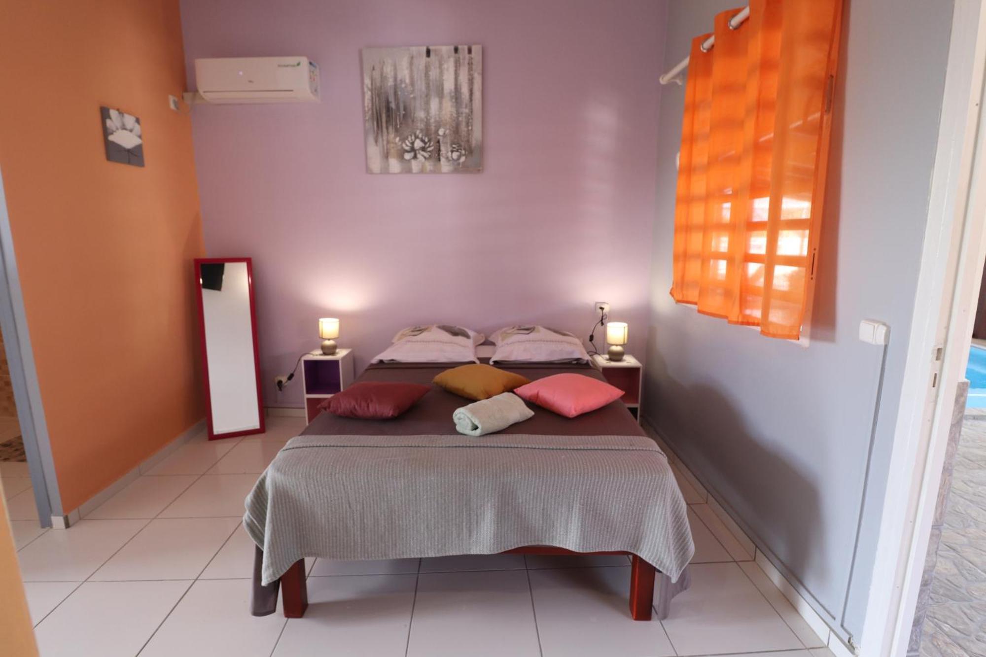 Les Gîtes De L'union Les Abymes Chambre photo